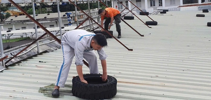 Cận cảnh chằng néo máy bay 'chạy bão'- Ảnh 17. Cận cảnh chằng néo máy bay 'chạy bão'- Ảnh 17.