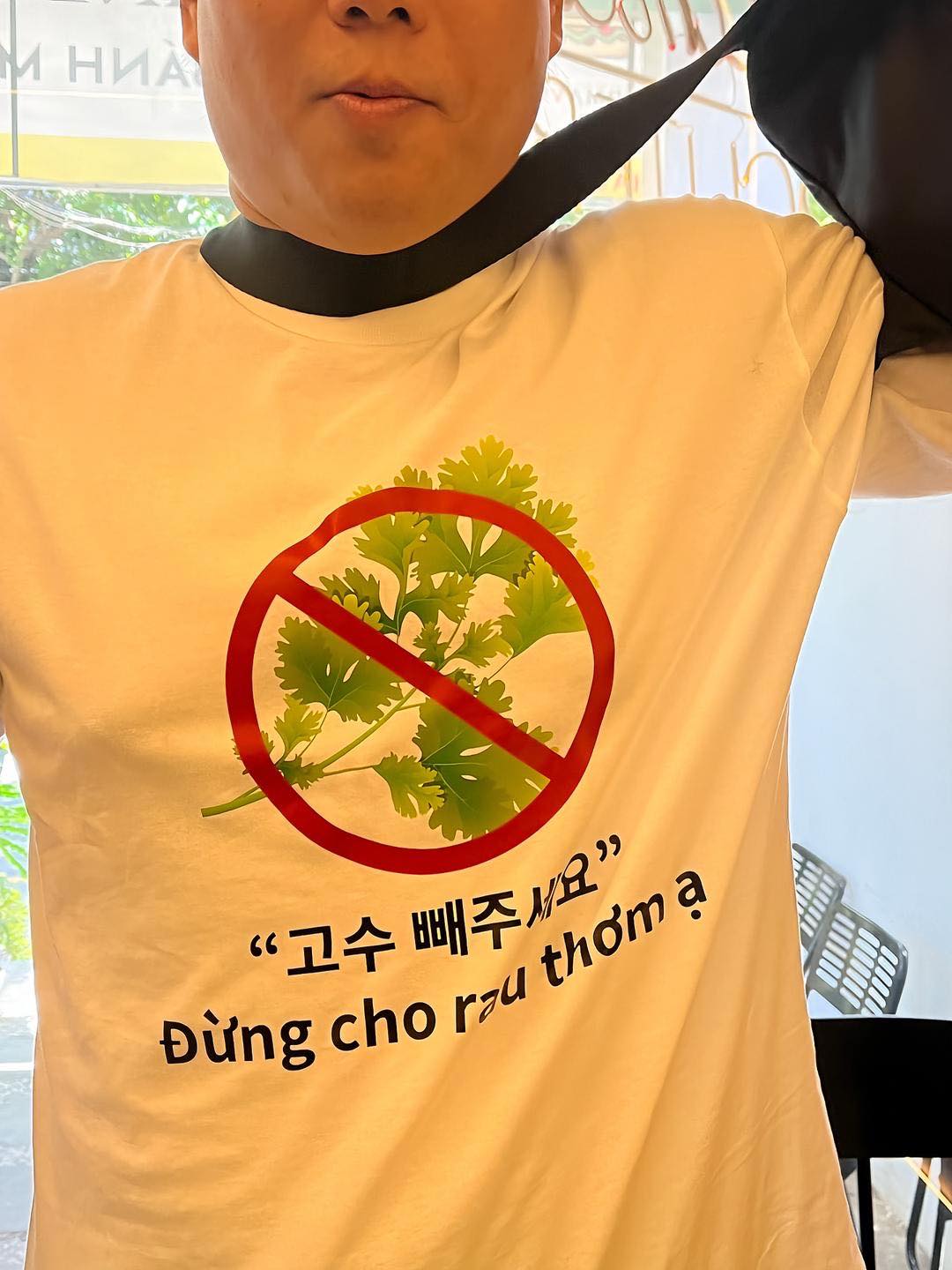 Khách Hàn Quốc “né” một món Việt đến mức phải in áo đồng phục để đi ăn- Ảnh 3. Khách Hàn Quốc “né” một món Việt đến mức phải in áo đồng phục để đi ăn- Ảnh 3.