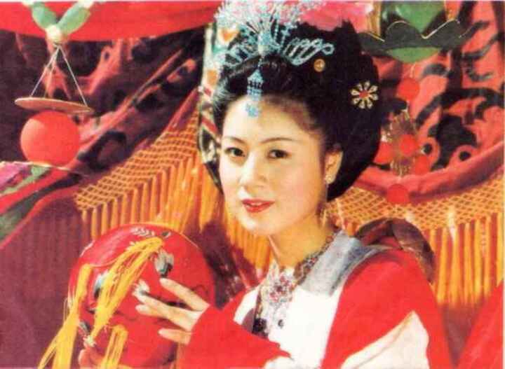 Đóng 3 phút, sao nữ 'Tây Du Ký' nhận thù lao khủng, đưa đón bằng chuyên cơ- Ảnh 2. Đóng 3 phút, sao nữ 'Tây Du Ký' nhận thù lao khủng, đưa đón bằng chuyên cơ- Ảnh 2.