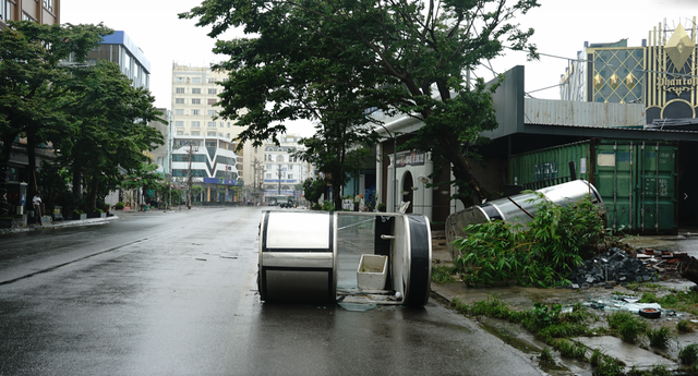 Toàn cảnh bão số 3 Wipha đổ bộ: Suy yếu khi vào đất liền vẫn gây mưa lớn, tăng nguy cơ lũ quét và sạt lở- Ảnh 119. Toàn cảnh bão số 3 Wipha đổ bộ: Suy yếu khi vào đất liền vẫn gây mưa lớn, tăng nguy cơ lũ quét và sạt lở- Ảnh 119.
