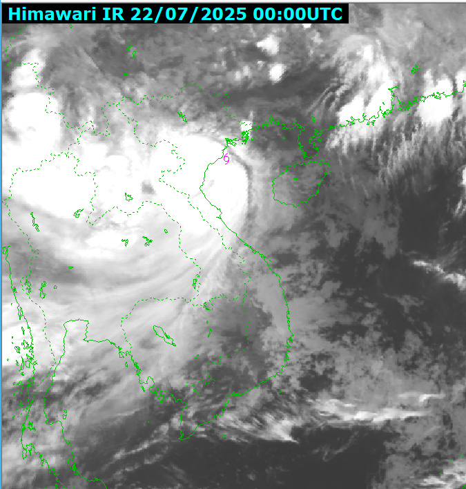 Bão Wipha cách Hưng Yên 25km, chuyên gia nhận định cường độ, thời điểm bão đổ bộ- Ảnh 1.
