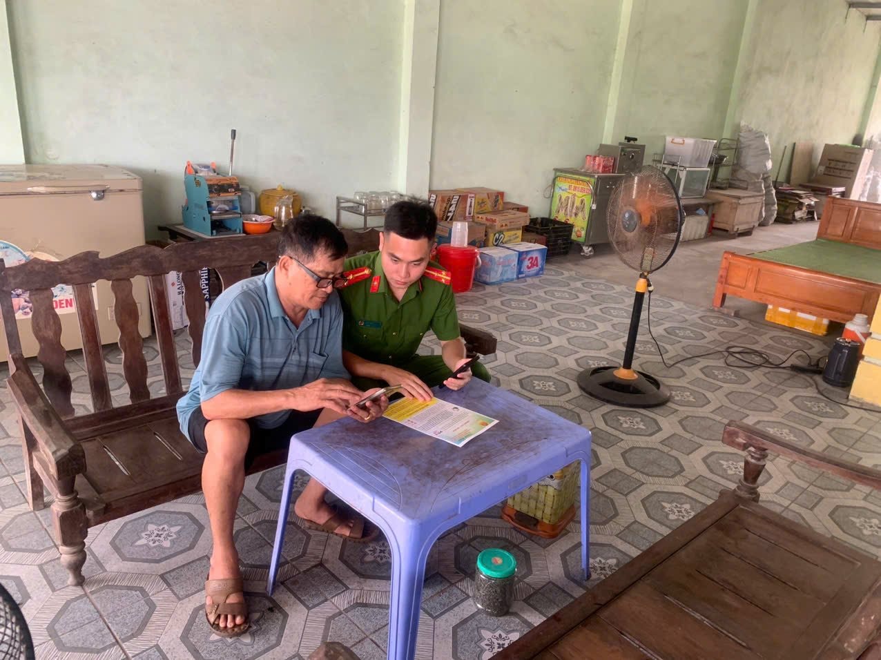 Nhận được yêu cầu này từ Công an, người dân tuyệt đối không được làm theo- Ảnh 1. Nhận được yêu cầu này từ Công an, người dân tuyệt đối không được làm theo- Ảnh 1.