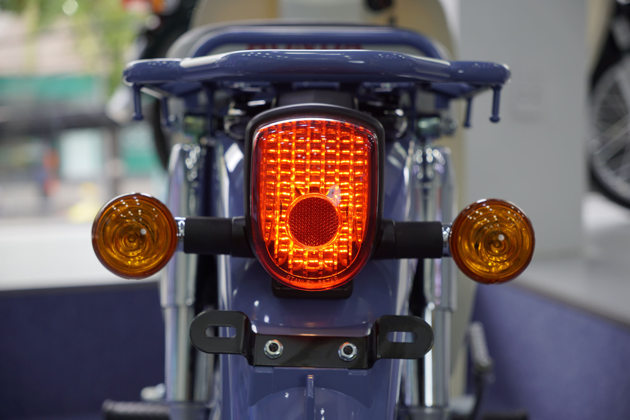 Honda Super Cub 50 Final Edition xuất hiện tại Việt Nam- Ảnh 8. Honda Super Cub 50 Final Edition xuất hiện tại Việt Nam- Ảnh 8.