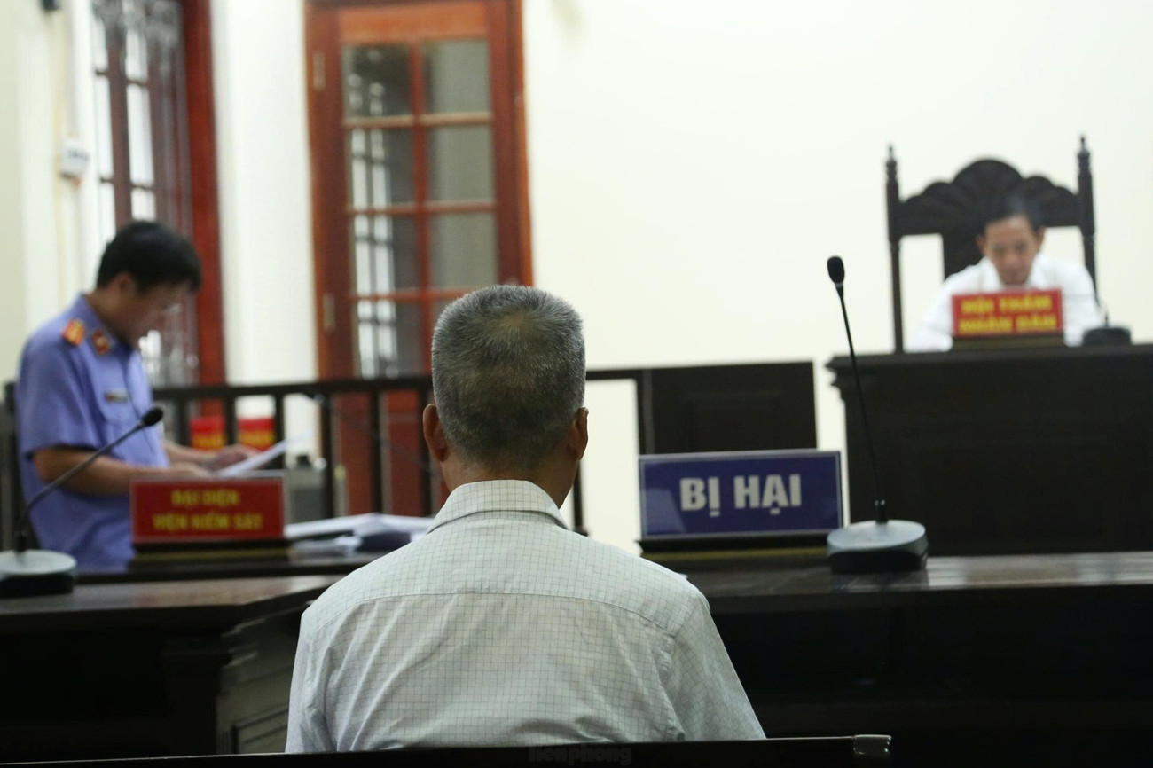 Đầu tư tiền ảo cùng 'gái xinh', người đàn ông 69 tuổi bị lừa hơn 19 tỷ đồng- Ảnh 2. Đầu tư tiền ảo cùng 'gái xinh', người đàn ông 69 tuổi bị lừa hơn 19 tỷ đồng- Ảnh 2.