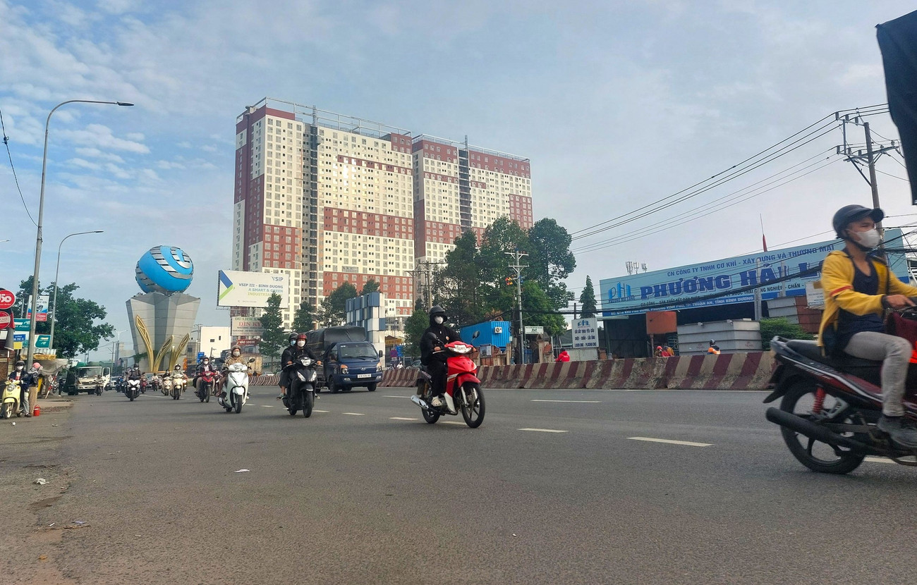 Hơn 12.000 tỷ đồng mở rộng quốc lộ 13, khơi thông cửa ngõ Đông Bắc TPHCM- Ảnh 5. Hơn 12.000 tỷ đồng mở rộng quốc lộ 13, khơi thông cửa ngõ Đông Bắc TPHCM- Ảnh 5.
