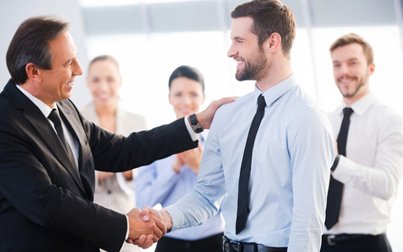 Khi sếp giao việc, người thường chỉ đáp “vâng ạ” hay “em làm ngay”, người EQ cao khéo léo ghi điểm trong mắt lãnh đạo bằng 7 câu này- Ảnh 2. Khi sếp giao việc, người thường chỉ đáp “vâng ạ” hay “em làm ngay”, người EQ cao khéo léo ghi điểm trong mắt lãnh đạo bằng 7 câu này- Ảnh 2.