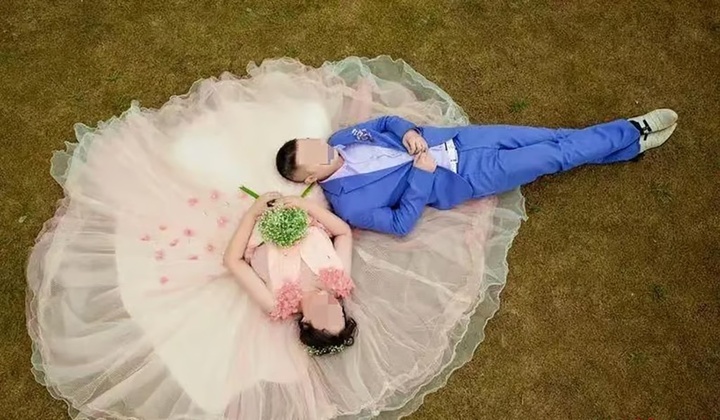 Yêu nữ sỹ quan 'dỏm' 8 năm, chỉ được ăn cùng 4 lần nhưng bị đào mỏ 2,3 tỷ đồng- Ảnh 2. Yêu nữ sỹ quan 'dỏm' 8 năm, chỉ được ăn cùng 4 lần nhưng bị đào mỏ 2,3 tỷ đồng- Ảnh 2.