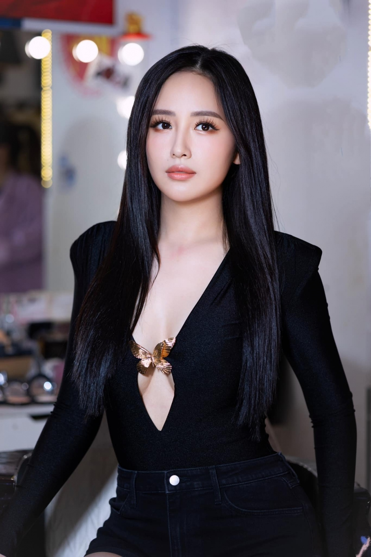 2,4 triệu người không tin đây là Mai Phương Thuý, sao trông Hoa hậu lại như thế này?- Ảnh 6. 2,4 triệu người không tin đây là Mai Phương Thuý, sao trông Hoa hậu lại như thế này?- Ảnh 6.