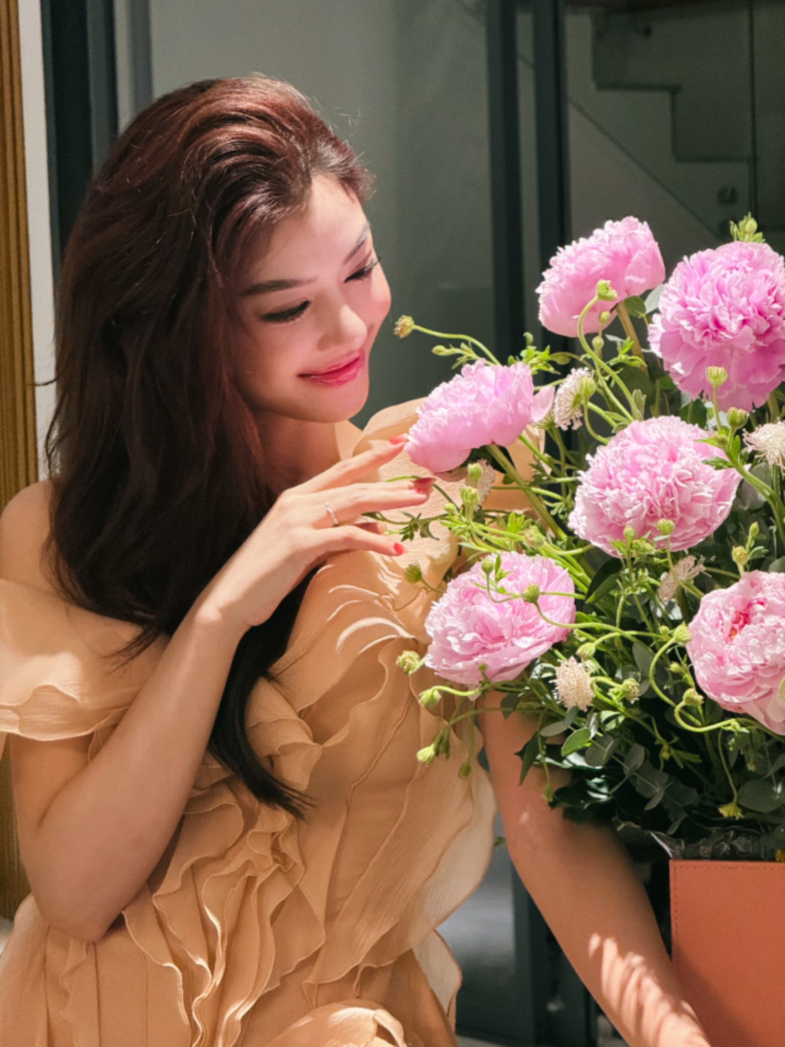 Mỹ nhân gen Z Vbiz hưởng đặc quyền như phú bà hào môn, vướng 2 tin đồn mãi chưa có lời giải- Ảnh 3. Mỹ nhân gen Z Vbiz hưởng đặc quyền như phú bà hào môn, vướng 2 tin đồn mãi chưa có lời giải- Ảnh 3.