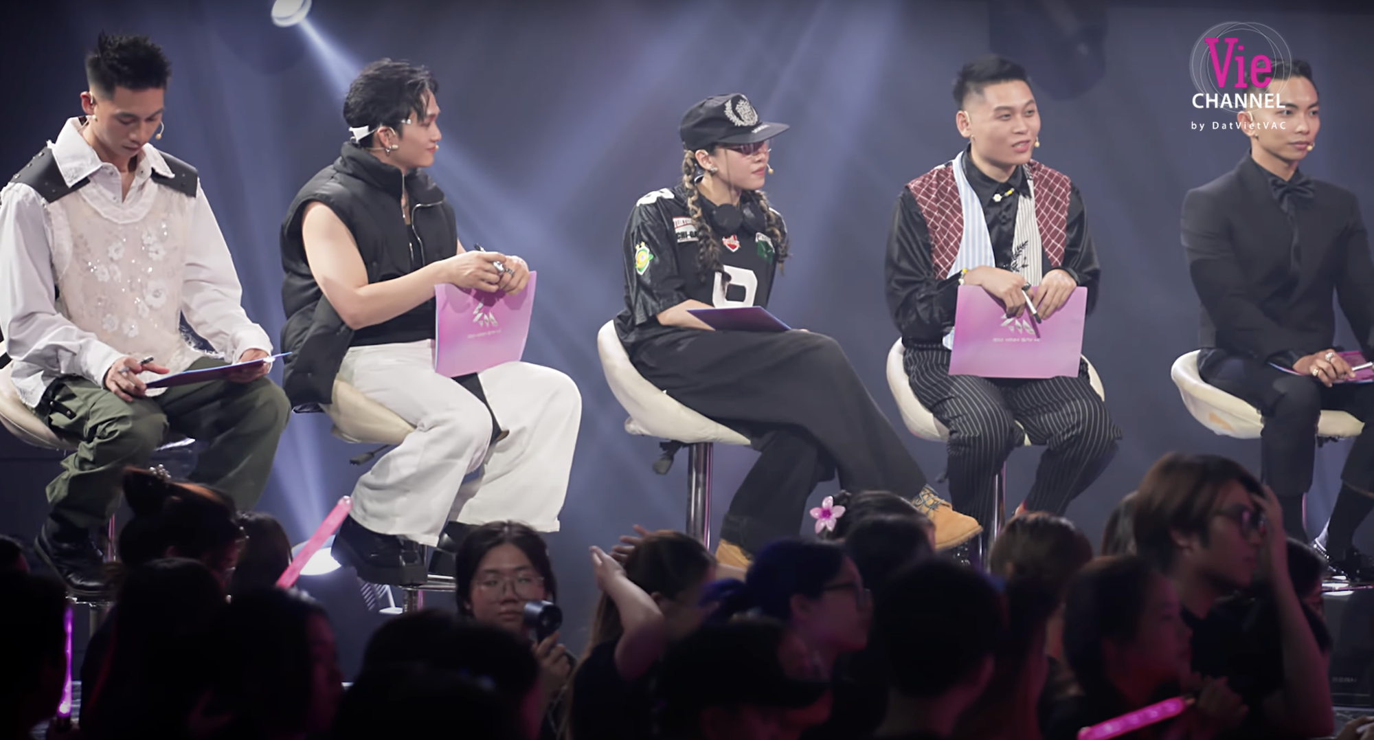 Em Xinh Say Hi: Xinh thì rất xinh, nhưng nên giảm bớt chuyện này thì hơn!- Ảnh 2.