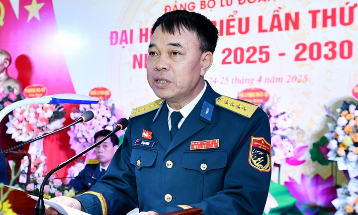 Đại tá Vũ Đại Dương giữ chức Phó Tư lệnh Quân chủng Phòng không - Không quân- Ảnh 1. Đại tá Vũ Đại Dương giữ chức Phó Tư lệnh Quân chủng Phòng không - Không quân- Ảnh 1.