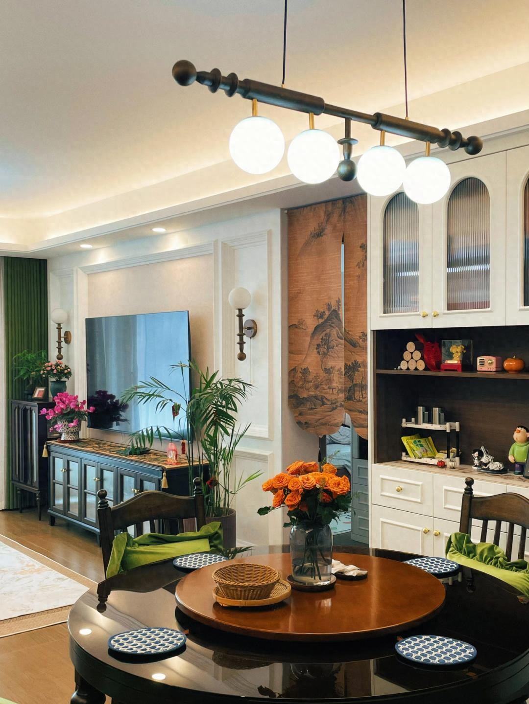 Cô con dâu 39 tuổi sống tối giản cùng mẹ chồng: Nhà không sang chảnh nhưng ai nhìn cũng thấy ấm lòng- Ảnh 1. Cô con dâu 39 tuổi sống tối giản cùng mẹ chồng: Nhà không sang chảnh nhưng ai nhìn cũng thấy ấm lòng- Ảnh 1.