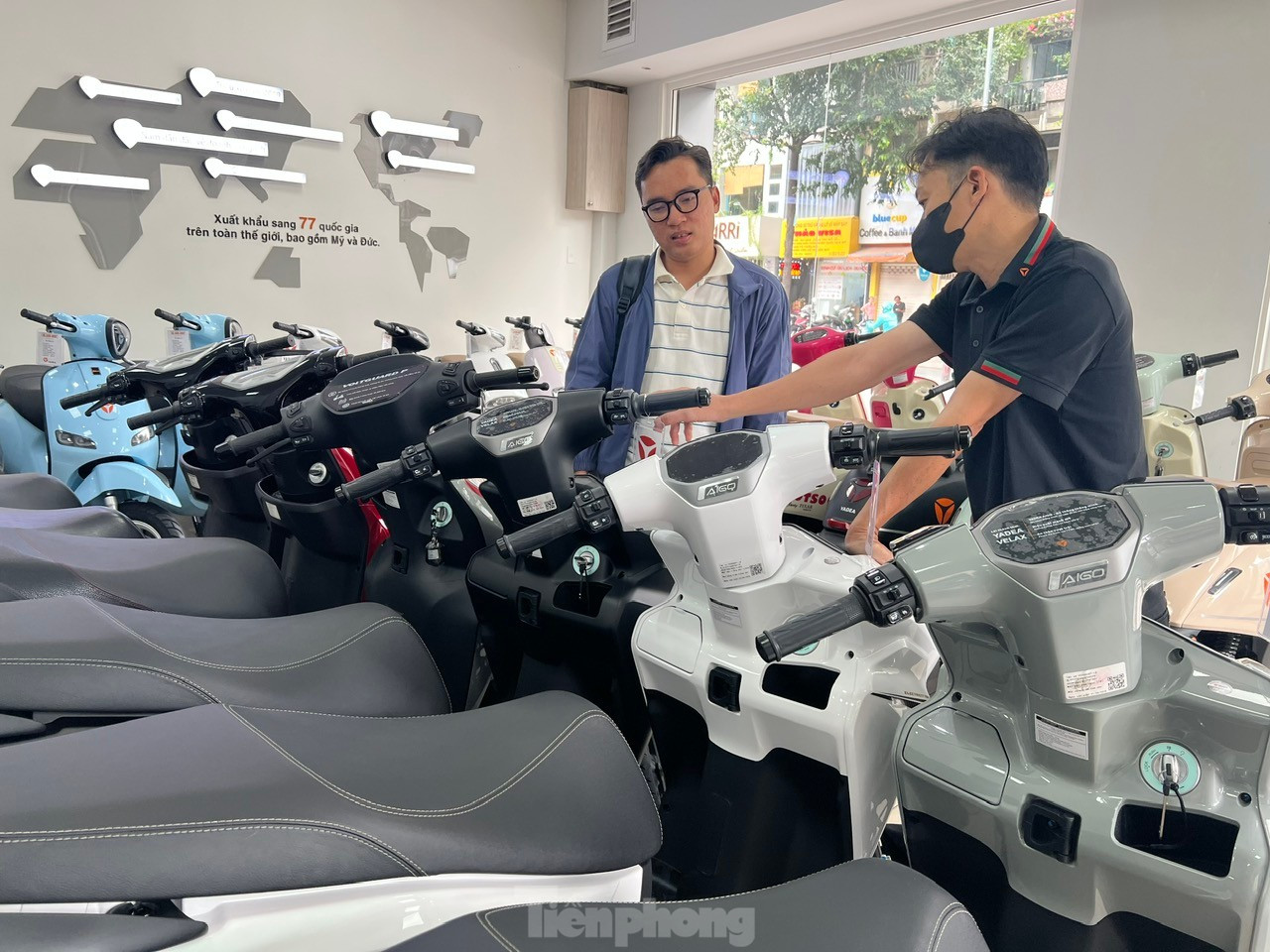Thị trường xe điện TPHCM 'nóng' từng ngày- Ảnh 7. Thị trường xe điện TPHCM 'nóng' từng ngày- Ảnh 7.