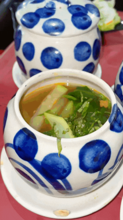 Trứng vịt lộn kiểu Huế: Cách người Huế biến một món ăn dân dã thành đặc sản ai cũng muốn thử một lần- Ảnh 16.