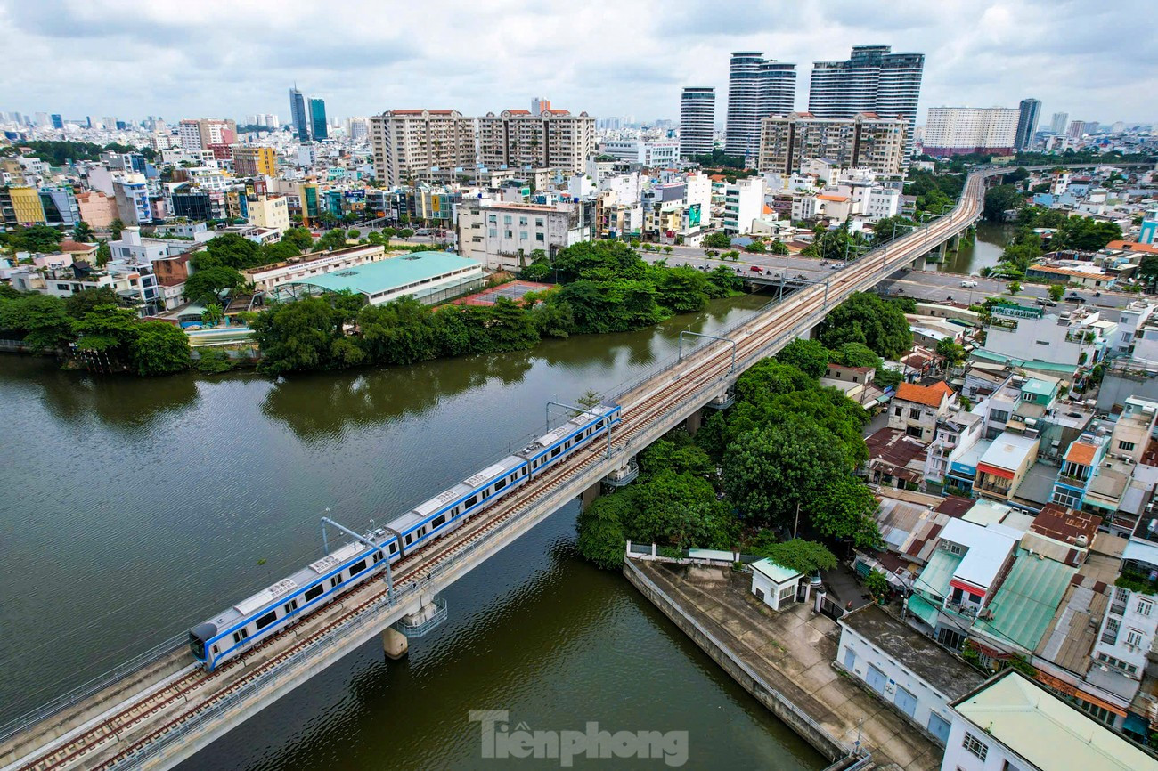 Động thái quan trọng để TPHCM xây dựng 355 km đường sắt đô thị- Ảnh 1.