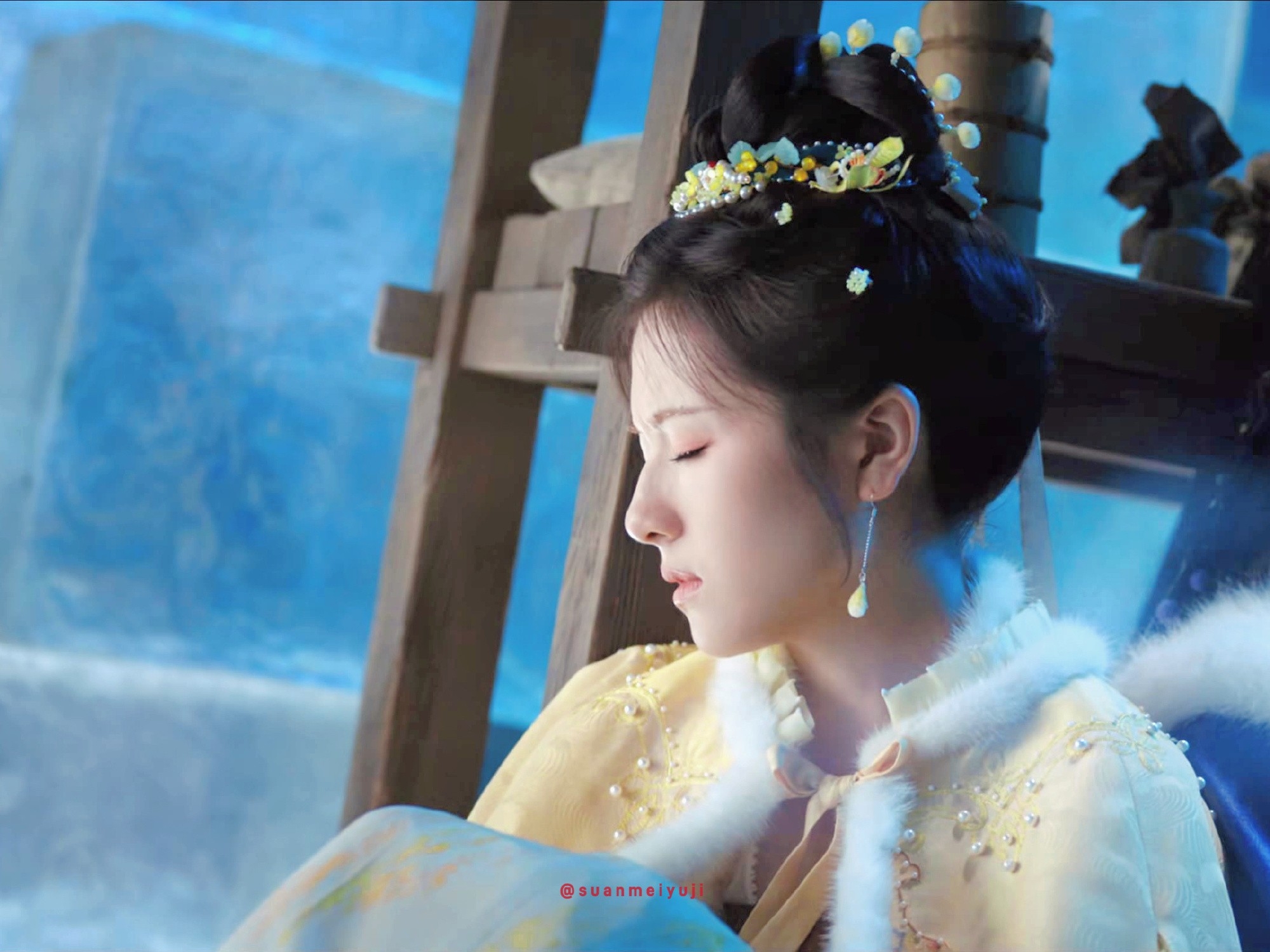 Trung Quốc hiếm ai 14 tuổi đã ra dáng mỹ nhân như cô bé này: Nhan sắc đẹp mê mẩn, muốn không nổi tiếng cũng khó- Ảnh 5.