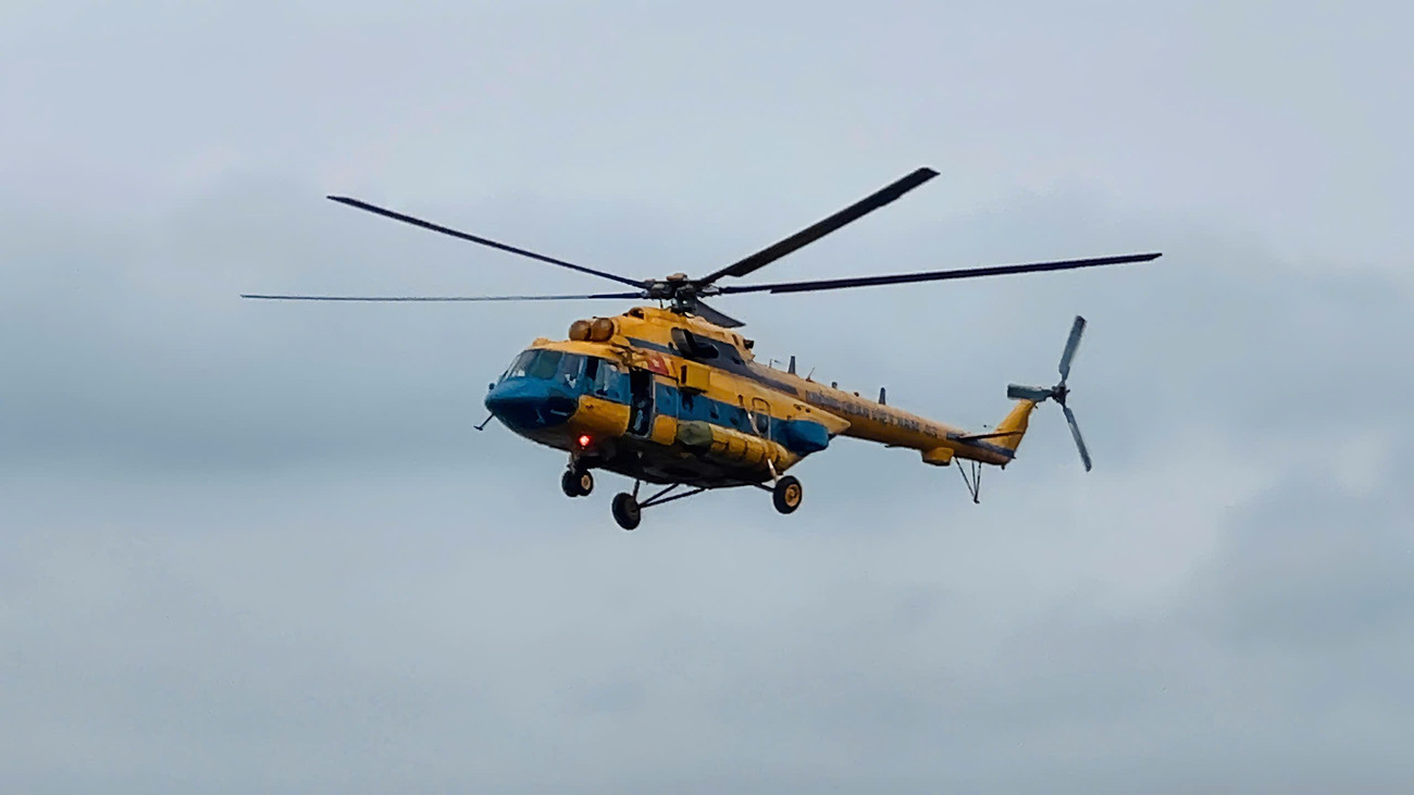 Mi - 171 của Trung đoàn Không quân 916 thực hiện nhiệm vụ thả hàng cứu trợ tại Nghệ An- Ảnh 3.