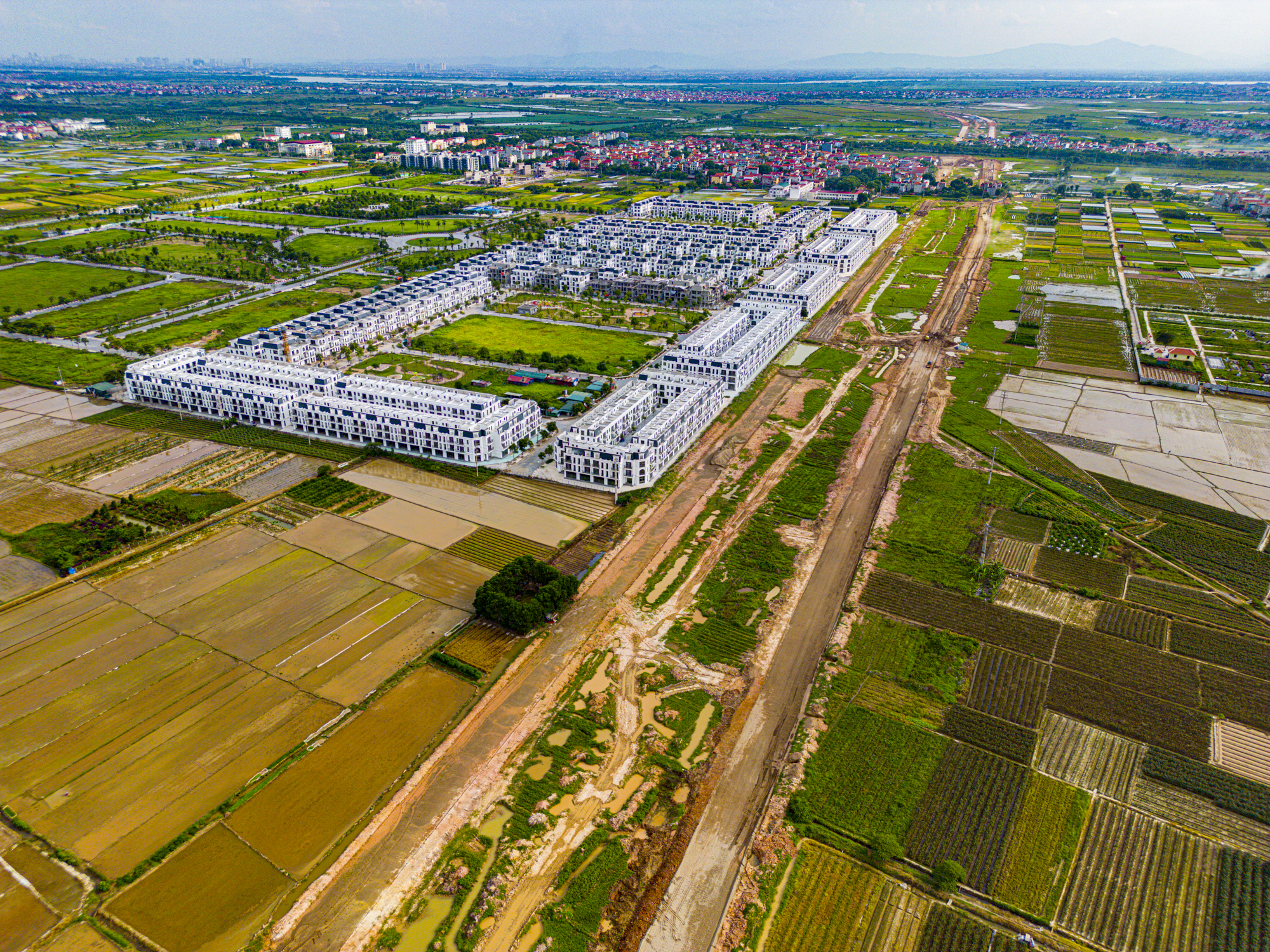 Lần đầu tổ chức đấu thầu KĐT cao cấp, Mê Linh được Tập đoàn Sun Group “mở hàng” bằng đại dự án 15.000 tỷ đồng- Ảnh 1.