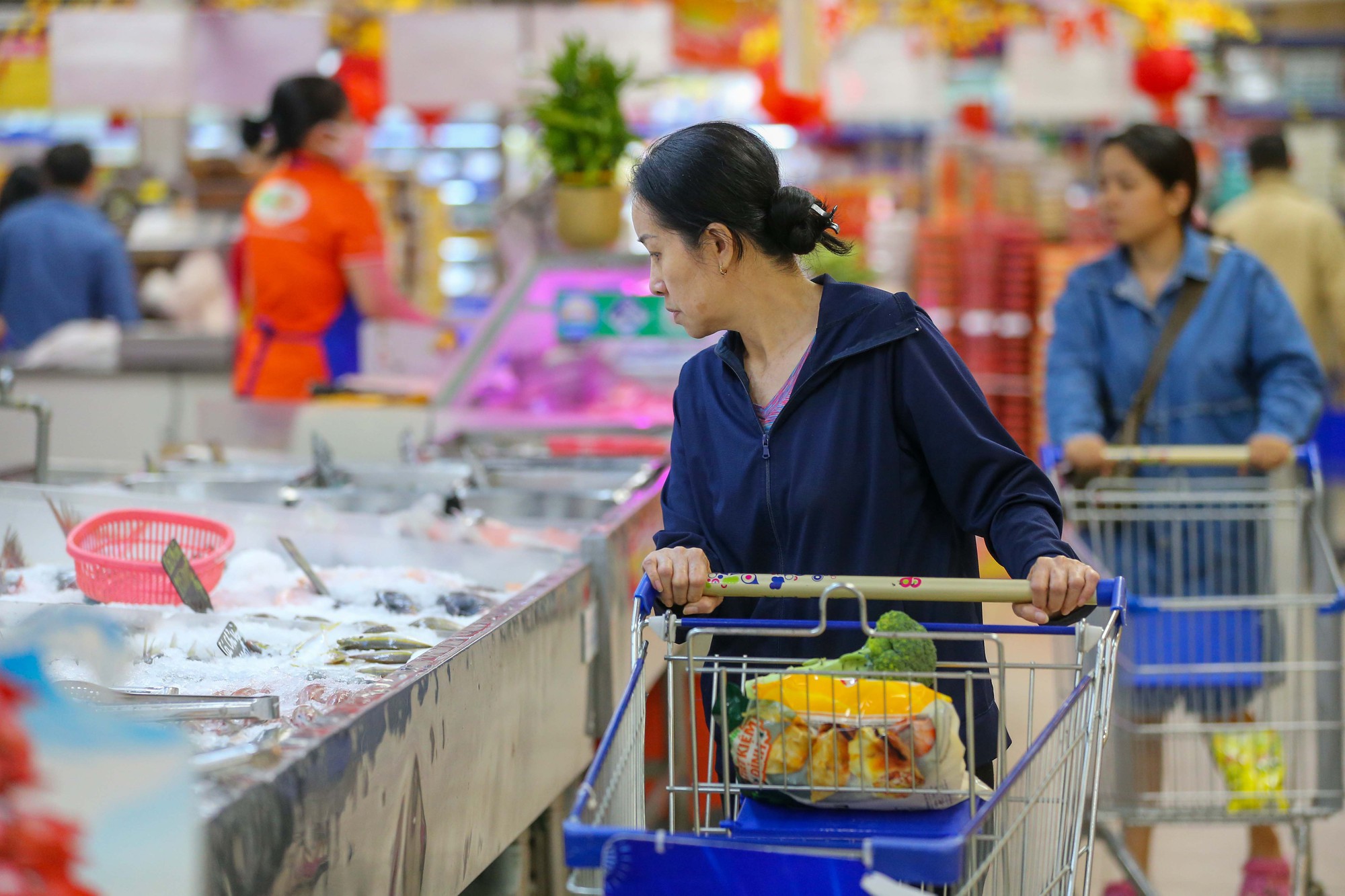 Đề xuất nâng mức giảm trừ thuế thu nhập cá nhân lên 18-20 triệu đồng/tháng- Ảnh 1.