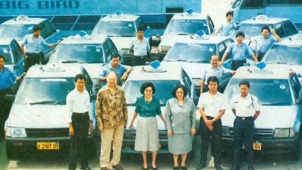 Thương hiệu taxi cao cấp nức tiếng ĐNÁ: Chỉ tập trung phân khúc khách hạng sang, tự tin đánh bại thị phần gọi xe của Grab, Gojek- Ảnh 1.