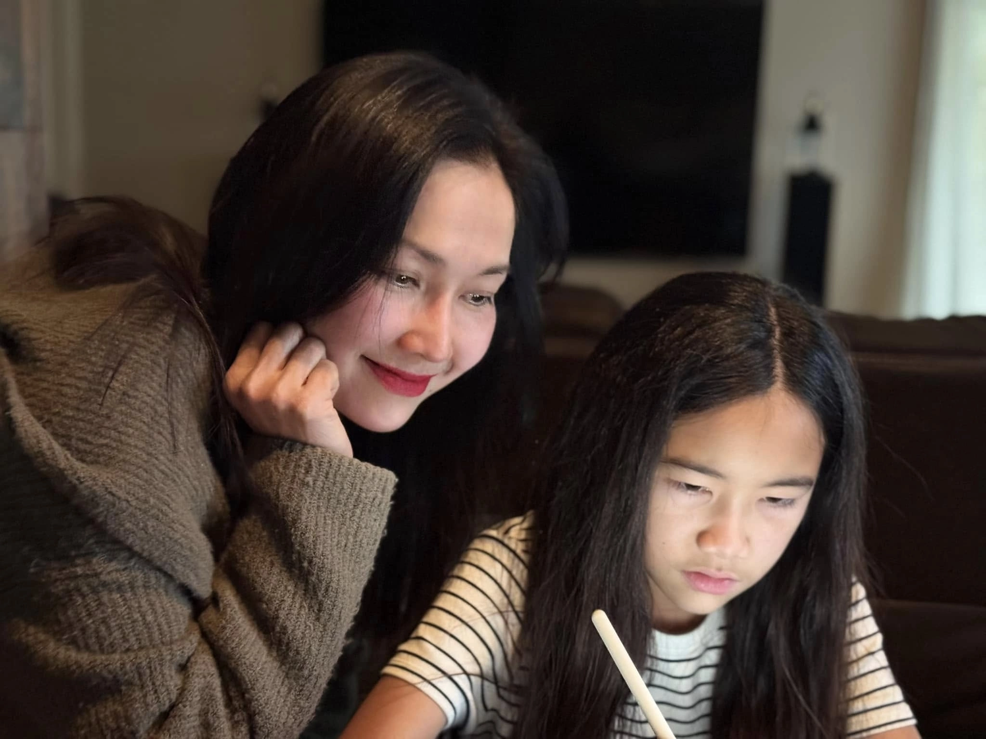 Nữ diễn viên ly hôn sau 2 tháng đám cưới: Tuổi 43 trẻ đẹp, thường đăng ảnh 1 mình, từ chối nhắc chồng 2- Ảnh 3.