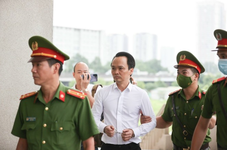 Trịnh Văn Quyết, Trịnh Minh Huế phải bồi thường gần 1.800 tỷ đồng, giá bồi thường cho NĐT từ 5.466 đồng - 7.215 đồng/cổ phiếu ROS- Ảnh 1.