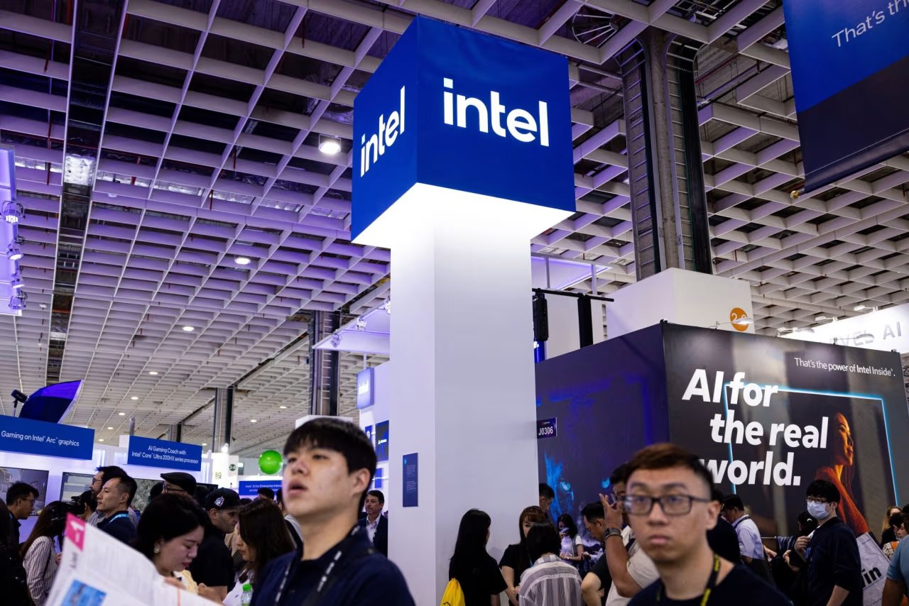 Intel tiếp tục sa thải 25.000 lao động, hủy bỏ hàng loạt dự án nước ngoài, tiết kiệm đến từng đồng- Ảnh 1. Intel tiếp tục sa thải 25.000 lao động, hủy bỏ hàng loạt dự án nước ngoài, tiết kiệm đến từng đồng- Ảnh 1.
