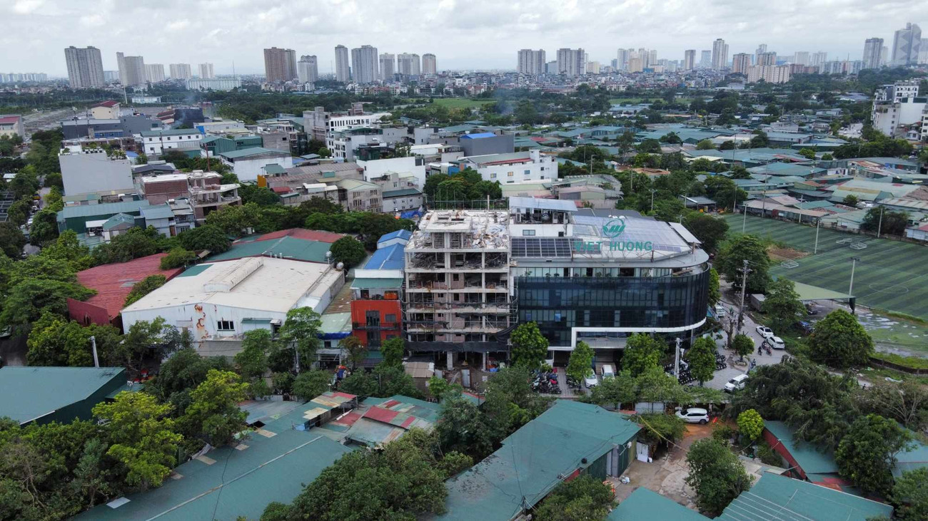 Loạt biệt thự, nhà tầng xây trái phép tại Hà Nội- Ảnh 11. Loạt biệt thự, nhà tầng xây trái phép tại Hà Nội- Ảnh 11.