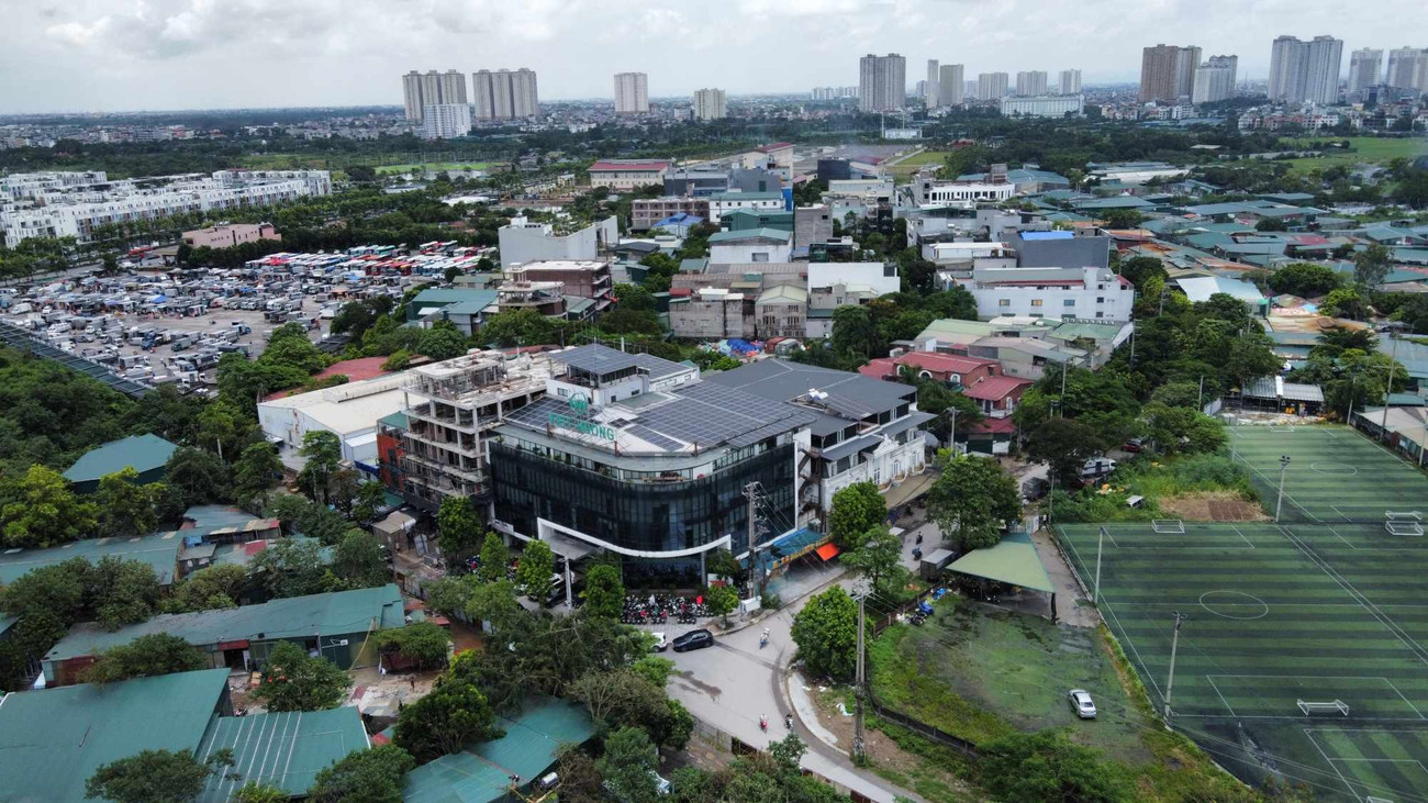 Loạt biệt thự, nhà tầng xây trái phép tại Hà Nội- Ảnh 5. Loạt biệt thự, nhà tầng xây trái phép tại Hà Nội- Ảnh 5.