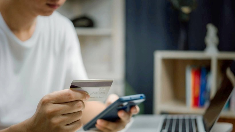 Ngân hàng cảnh báo chiêu thức chiếm đoạt tiền mới, người dân tuyệt đối không làm những điều sau!- Ảnh 3.