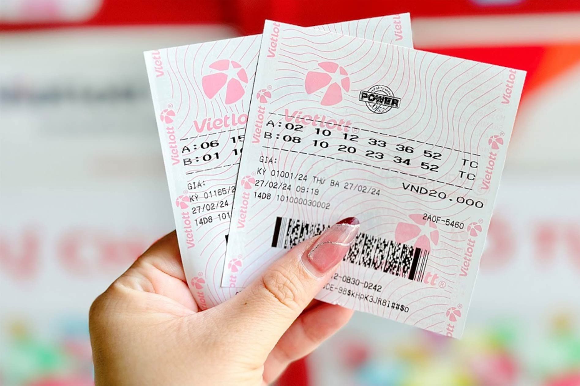 Khách Tây trúng Jackpot 2 Power 6/55 Vietlott hơn 32 tỷ, tiết lộ thói quen suốt 3 năm ở Việt Nam- Ảnh 2. Khách Tây trúng Jackpot 2 Power 6/55 Vietlott hơn 32 tỷ, tiết lộ thói quen suốt 3 năm ở Việt Nam- Ảnh 2.