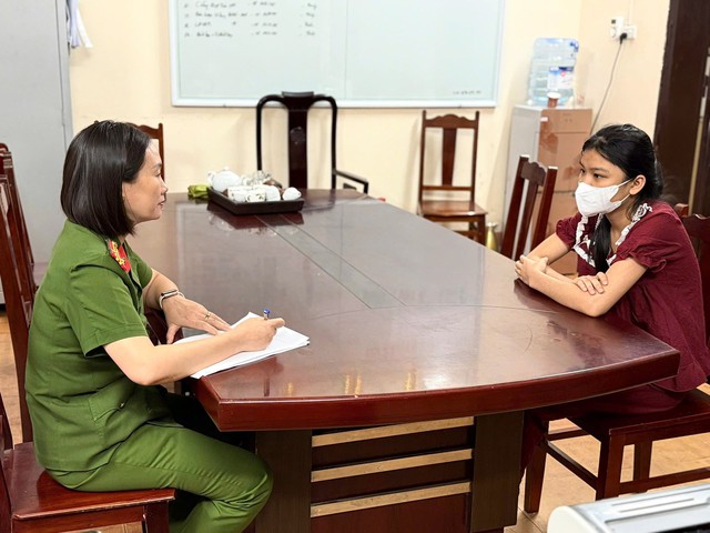 Cảnh sát đồng loạt triển khai các tổ công tác ở nhiều tỉnh, bắt khẩn cấp Trịnh Thị Thu Uyên cùng đồng bọn- Ảnh 2.