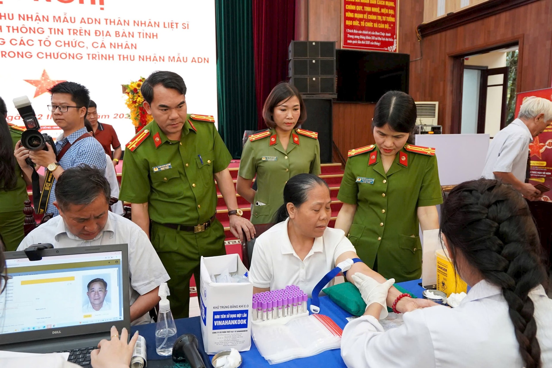 Khi mỗi giọt máu kể lại lịch sử: Người Việt chinh phục công nghệ lõi để trả lại tên tuổi người đã khuất- Ảnh 5. Khi mỗi giọt máu kể lại lịch sử: Người Việt chinh phục công nghệ lõi để trả lại tên tuổi người đã khuất- Ảnh 5.