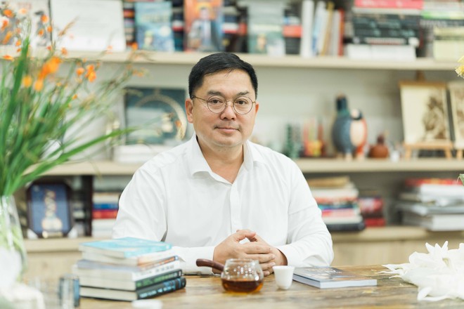 Ông Hoàng Nam Tiến: Người làm sếp nếu không đủ tư duy về AI thì đừng bắt nhân viên làm- Ảnh 3. Ông Hoàng Nam Tiến: Người làm sếp nếu không đủ tư duy về AI thì đừng bắt nhân viên làm- Ảnh 3.