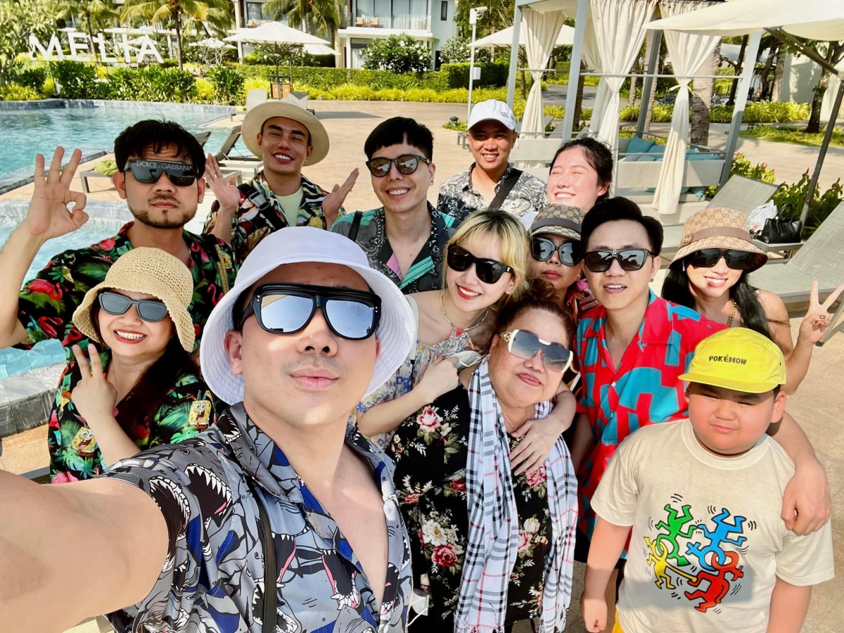 Khui quy luật ngầm hội bạn sao hạng A: Trấn Thành phạt Khui quy luật ngầm hội bạn sao hạng A: Trấn Thành phạt