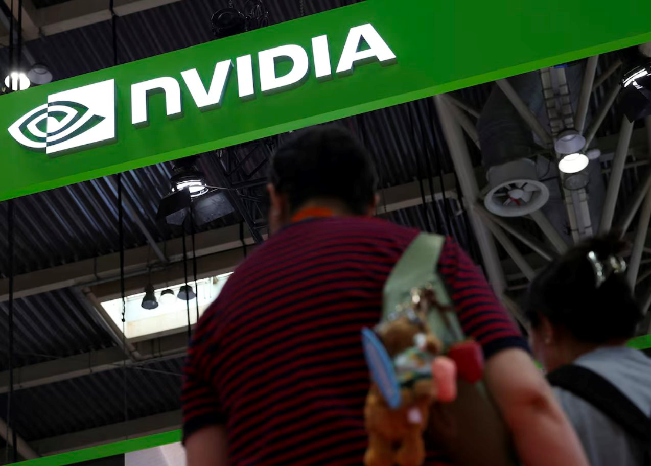Bất chấp lệnh cấm từ Mỹ, thị trường tỷ dân vẫn tìm ra cách 'tuồn hàng' chip Nvidia vào tiêu thụ, nở rộ dịch vụ sửa chip- Ảnh 1.