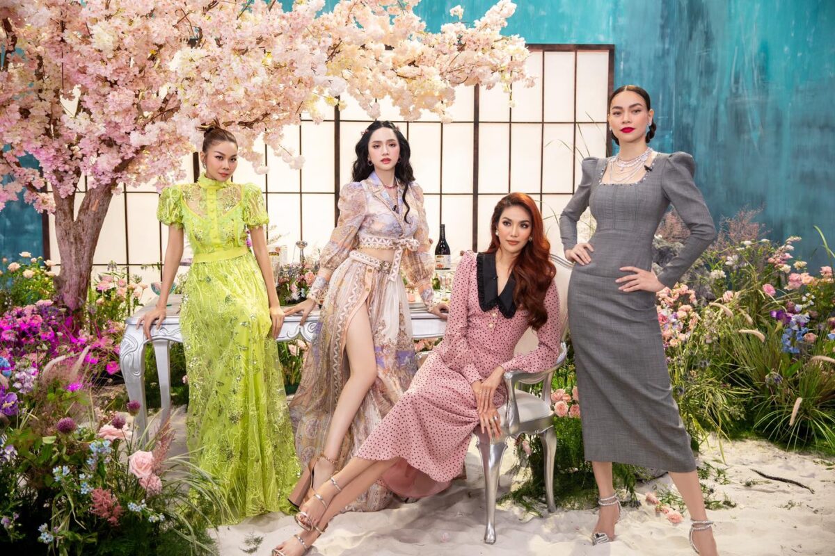 Khui quy luật ngầm hội bạn sao hạng A: Trấn Thành phạt Khui quy luật ngầm hội bạn sao hạng A: Trấn Thành phạt