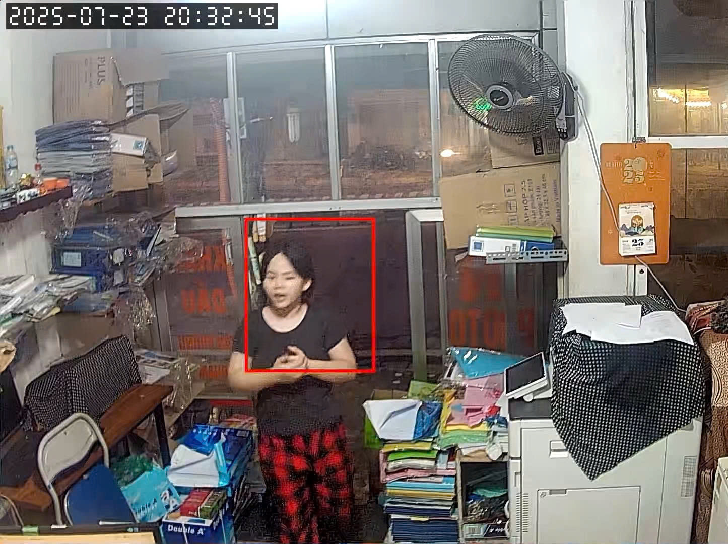 Vụ bé gái 13 tuổi mất tích bí ẩn ở Hà Nội: Nghi đã vào Long An, người mẹ chia sẻ thêm nhiều thông tin bất ngờ- Ảnh 3.