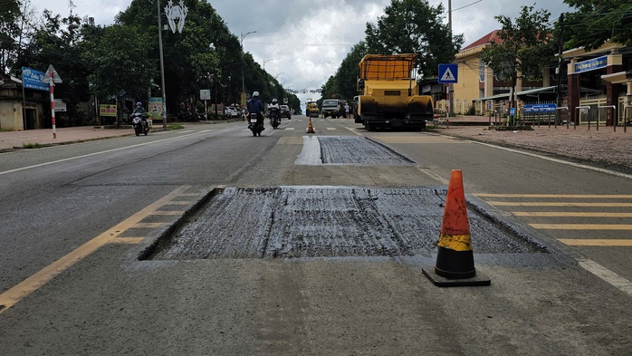 Quốc lộ 19 vừa làm đã "tan nát", địa phương cương quyết không nhận bàn giao- Ảnh 3.