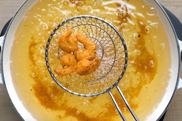 5 thói quen nấu ăn tại nhà NHƯNG hại hơn cả mua đồ nấu sẵn mang về, ung thư rất “thích”- Ảnh 1. 5 thói quen nấu ăn tại nhà NHƯNG hại hơn cả mua đồ nấu sẵn mang về, ung thư rất “thích”- Ảnh 1.