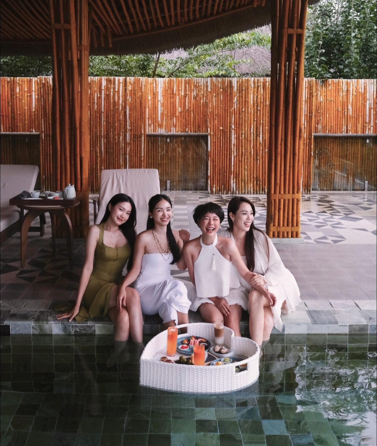 Doãn Hải My khoe visual Top 10 Hoa hậu, chân dài thẳng tắp chiếm spotlight khi cùng Văn Hậu Doãn Hải My khoe visual Top 10 Hoa hậu, chân dài thẳng tắp chiếm spotlight khi cùng Văn Hậu