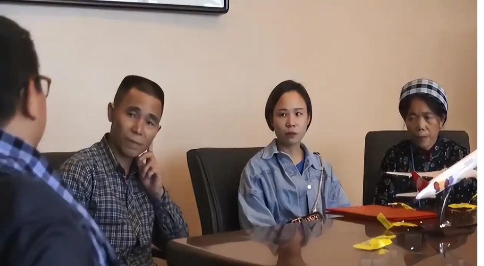 Doanh nhân nghìn tỷ tự tin đến công trường làm công nhân nhưng ngày đầu đã suýt bị đuổi việc: “Chưa thấy ai kém như anh”- Ảnh 8. Doanh nhân nghìn tỷ tự tin đến công trường làm công nhân nhưng ngày đầu đã suýt bị đuổi việc: “Chưa thấy ai kém như anh”- Ảnh 8.