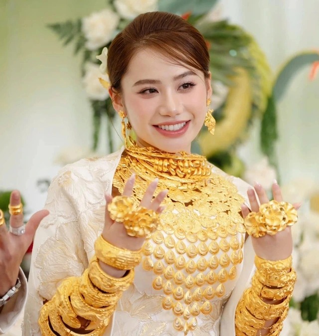 Con rể chủ tiệm vàng Đồng Tháp nhiều lần bật khóc, vỡ mộng hôn nhân: Con rể chủ tiệm vàng Đồng Tháp nhiều lần bật khóc, vỡ mộng hôn nhân: