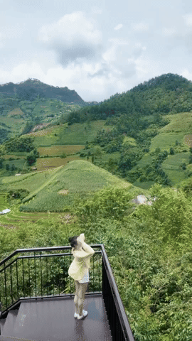 Doãn Hải My khoe visual Top 10 Hoa hậu, chân dài thẳng tắp chiếm spotlight khi cùng Văn Hậu Doãn Hải My khoe visual Top 10 Hoa hậu, chân dài thẳng tắp chiếm spotlight khi cùng Văn Hậu