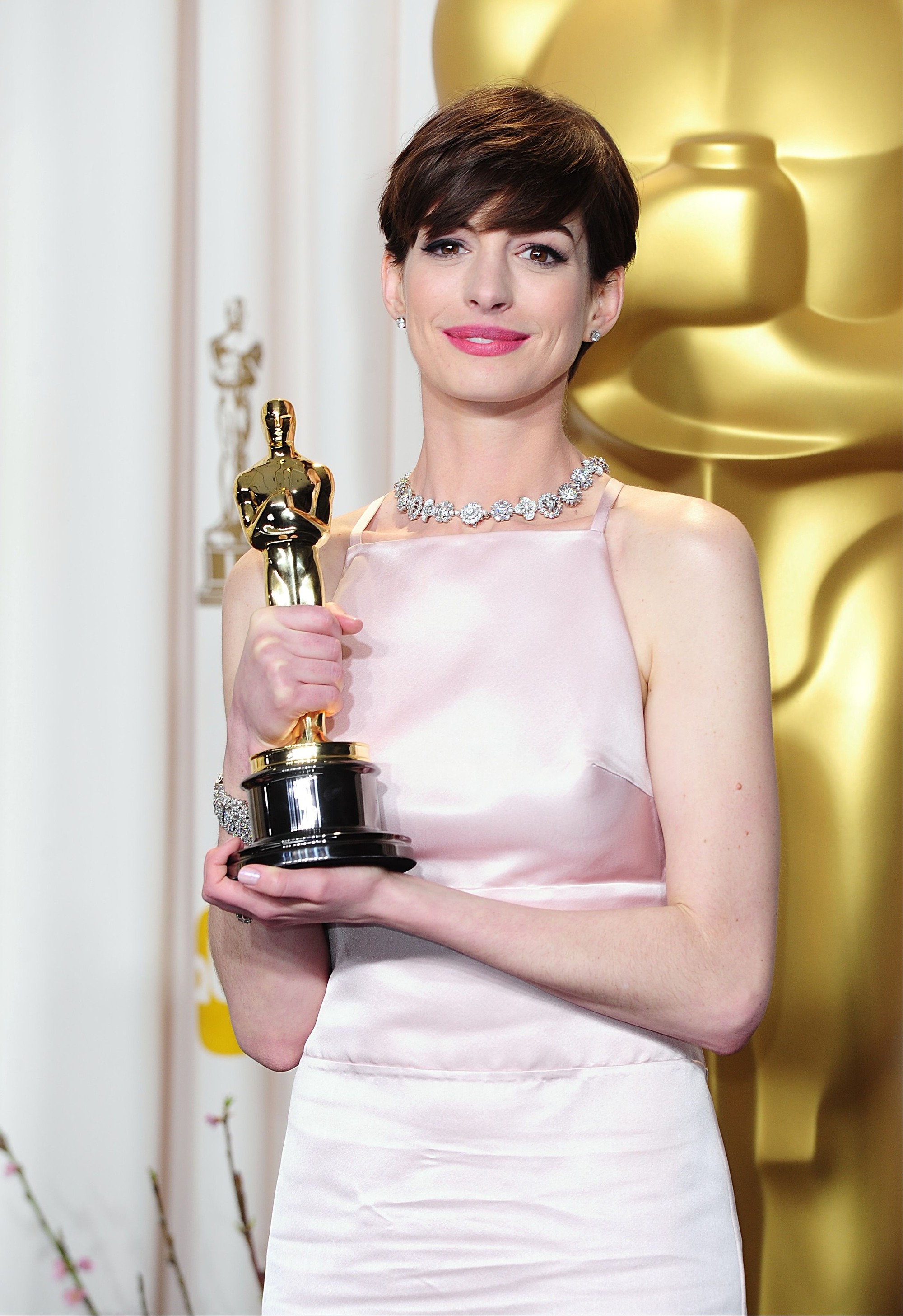 Anne Hathaway U45 "đẹp đến vô lý": Bi kịch bị ghét chỉ vì quá hoàn hảo- Ảnh 6. Anne Hathaway U45 "đẹp đến vô lý": Bi kịch bị ghét chỉ vì quá hoàn hảo- Ảnh 6.