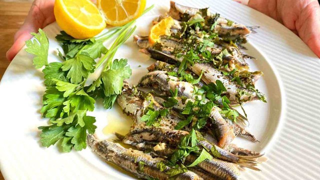 Đi chợ thấy loại cá này hãy mua ngay: Lọt top tốt nhất thế giới, dinh dưỡng vượt xa cá hồi nhưng rẻ hơn- Ảnh 4. Đi chợ thấy loại cá này hãy mua ngay: Lọt top tốt nhất thế giới, dinh dưỡng vượt xa cá hồi nhưng rẻ hơn- Ảnh 4.