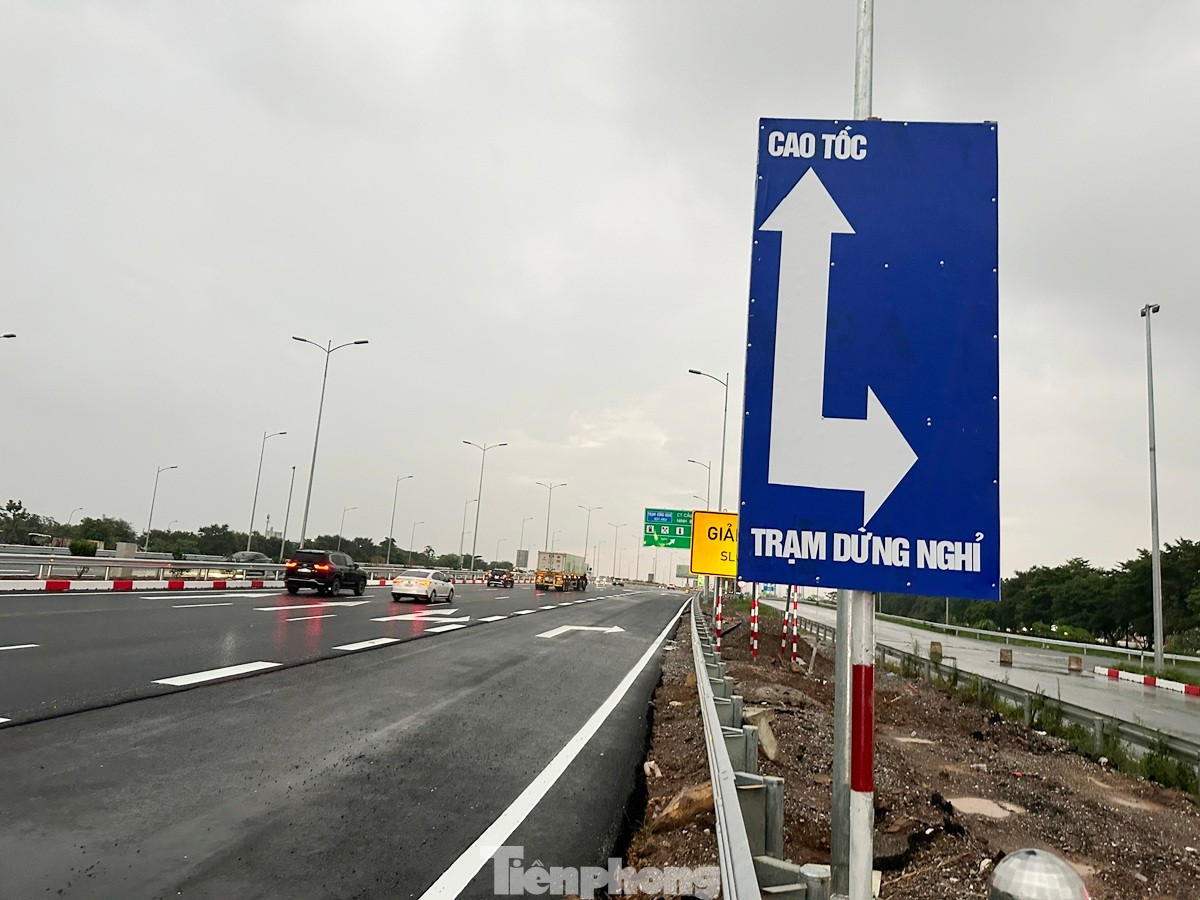 Hình ảnh xe qua nút giao ngầm trên cao tốc Cầu Giẽ - Ninh Bình vừa vận hành- Ảnh 7. Hình ảnh xe qua nút giao ngầm trên cao tốc Cầu Giẽ - Ninh Bình vừa vận hành- Ảnh 7.