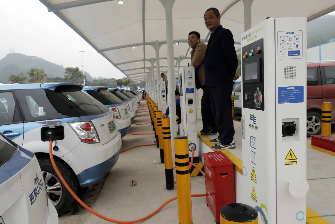 Bài toán trạm sạc tại Trung Quốc: Khi nỗi lo dần biến mất, doanh số tự đi lên, cuộc đua xe điện không chỉ là pin hay xe mà là hạ tầng- Ảnh 2.