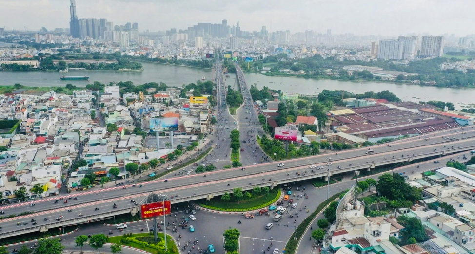 Từng chứng kiến những “nấc thang” tăng giá nhờ hạ tầng, bất động sản tại “siêu đô thị” Tp.HCM mới sẽ diễn biến ra sao vào cuối năm?- Ảnh 1.