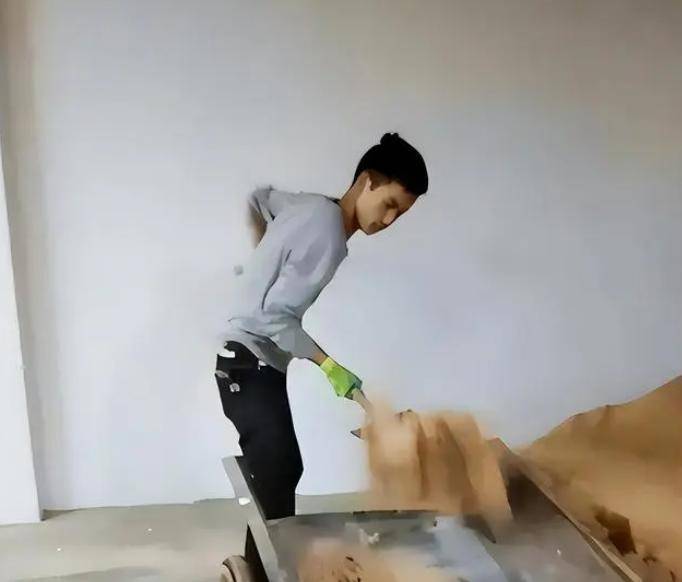 Nam sinh đỗ trường ĐH đỉnh nhất cả nước nhưng vẫn bị coi thường chỉ vì một công việc làm trước đó: 4 năm sau ai cũng sáng mắt!- Ảnh 2. Nam sinh đỗ trường ĐH đỉnh nhất cả nước nhưng vẫn bị coi thường chỉ vì một công việc làm trước đó: 4 năm sau ai cũng sáng mắt!- Ảnh 2.